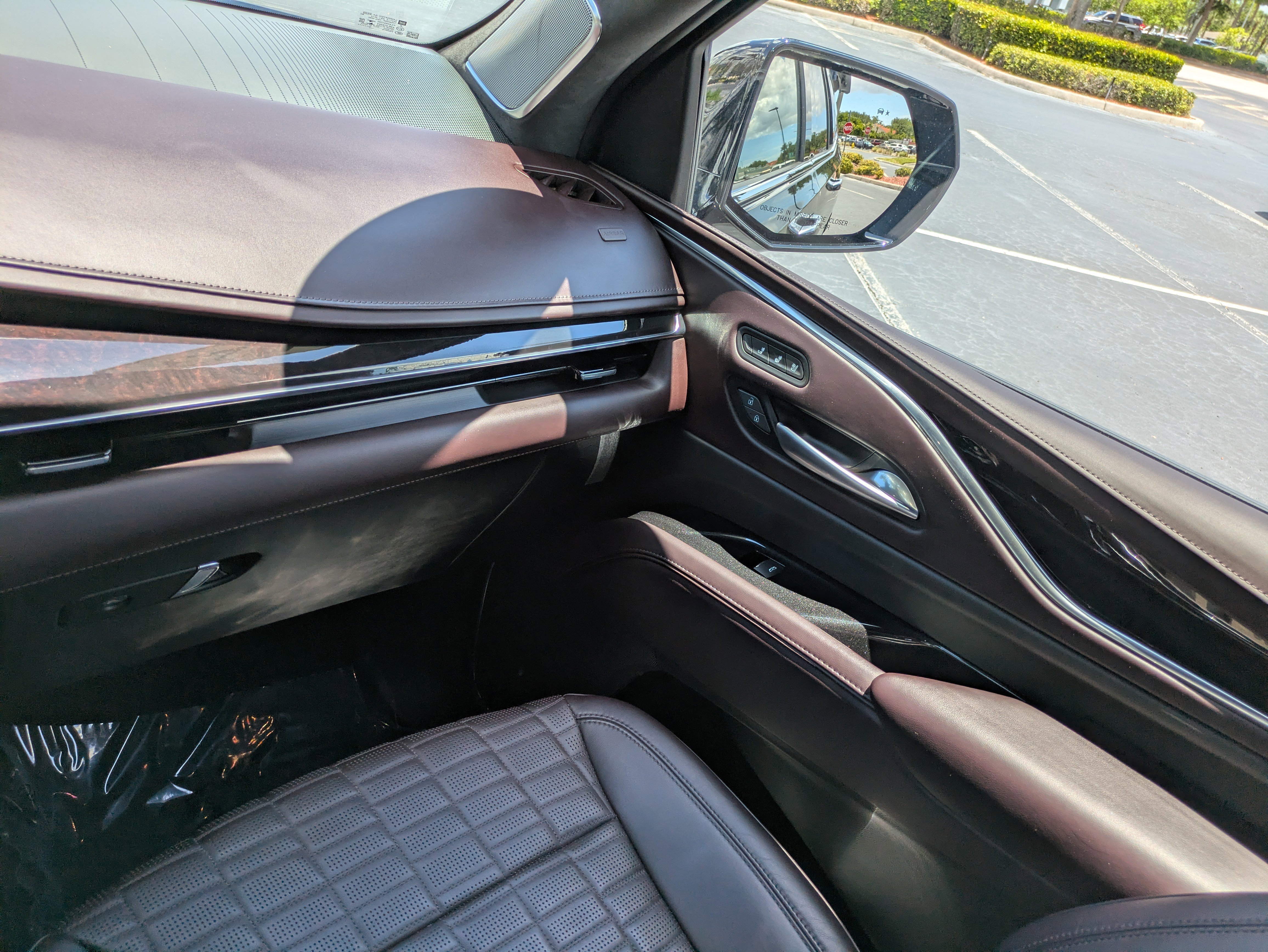Used 2023 Cadillac Escalade Premium Luxury Platinum w/ LPO, Radiant Package AWD/4WD image 17