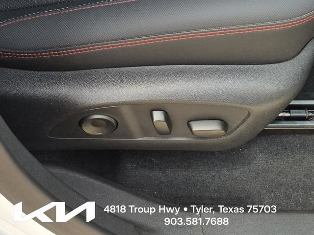 Used 2024 Chevrolet Traverse RS w/ LPO, Floor Liner Package AWD/4WD image 17