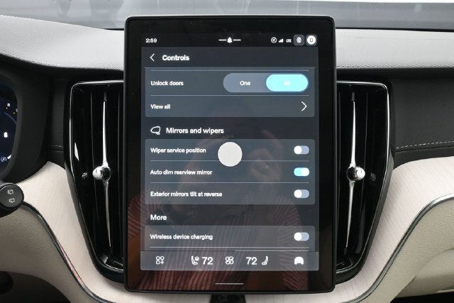 New 2027 Volvo XC60 B5 Ultra AWD/4WD image 19