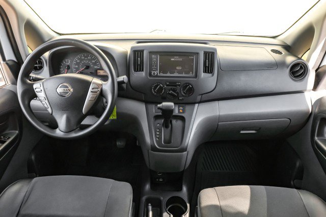 Used 2021 Nissan NV200 S image 22