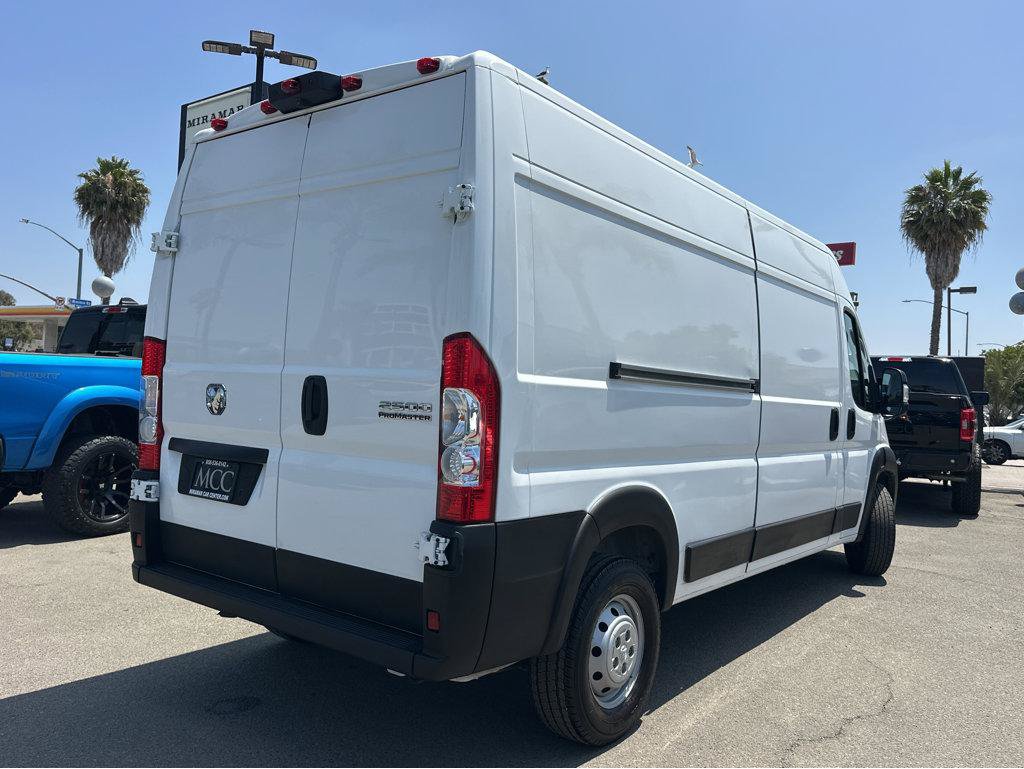 Used 2023 RAM ProMaster 2500 FWD image 13