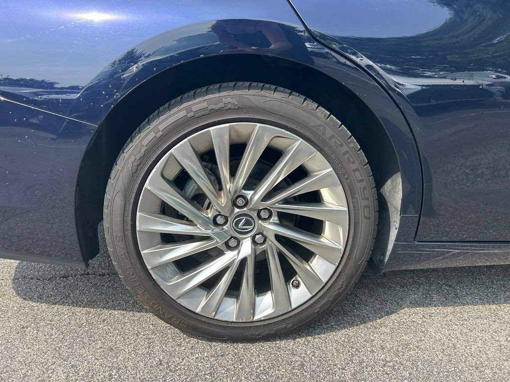 Used 2019 Lexus ES 350 w/ Accessory Package FWD image 23