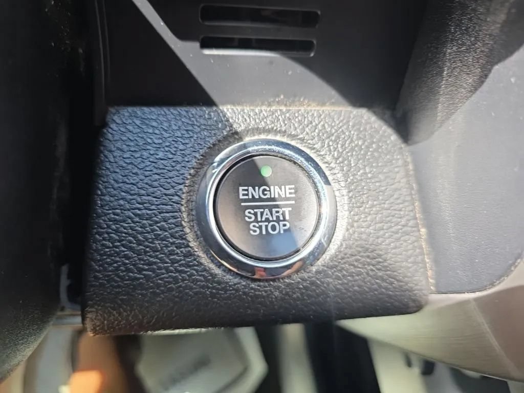 Used 2019 Ford F150 Platinum w/ Equipment Group 701A Luxury AWD/4WD image 35