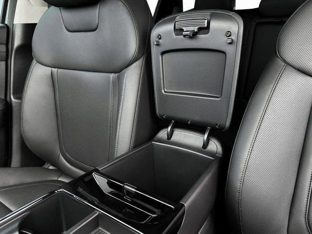 New 2025 Hyundai Tucson SEL image 18