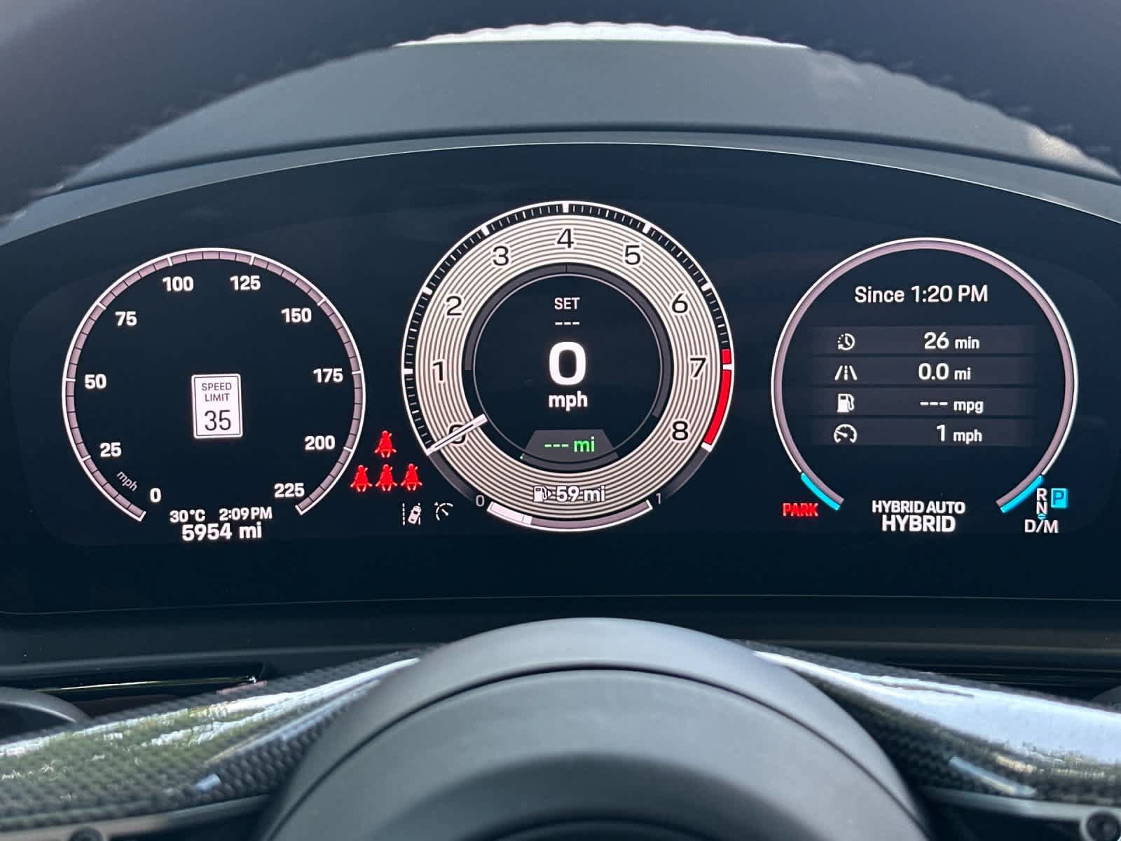 Certified 2025 Porsche Cayenne Turbo AWD/4WD image 30