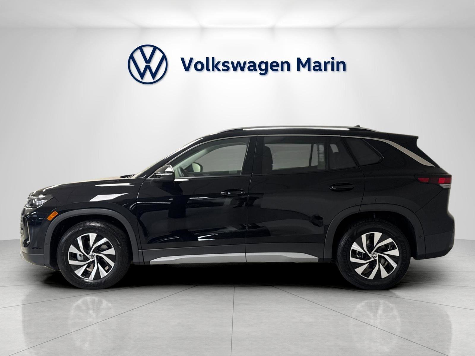 New 2026 Volkswagen Tiguan S FWD image 2