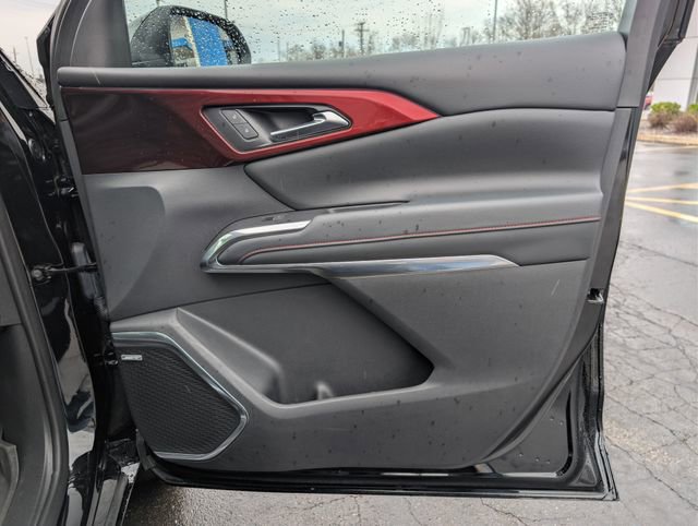 Used 2024 Chevrolet Traverse RS w/ LPO, Floor Liner Package image 13