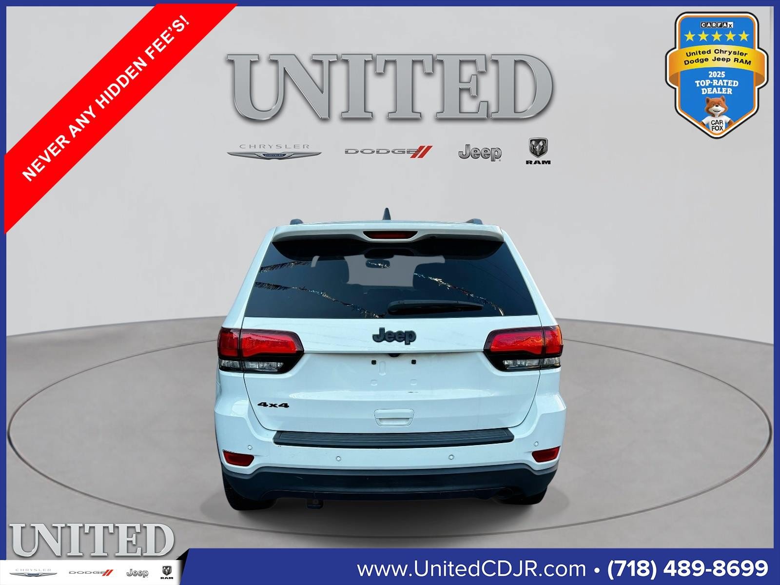 Used 2018 Jeep Grand Cherokee Laredo AWD/4WD image 4