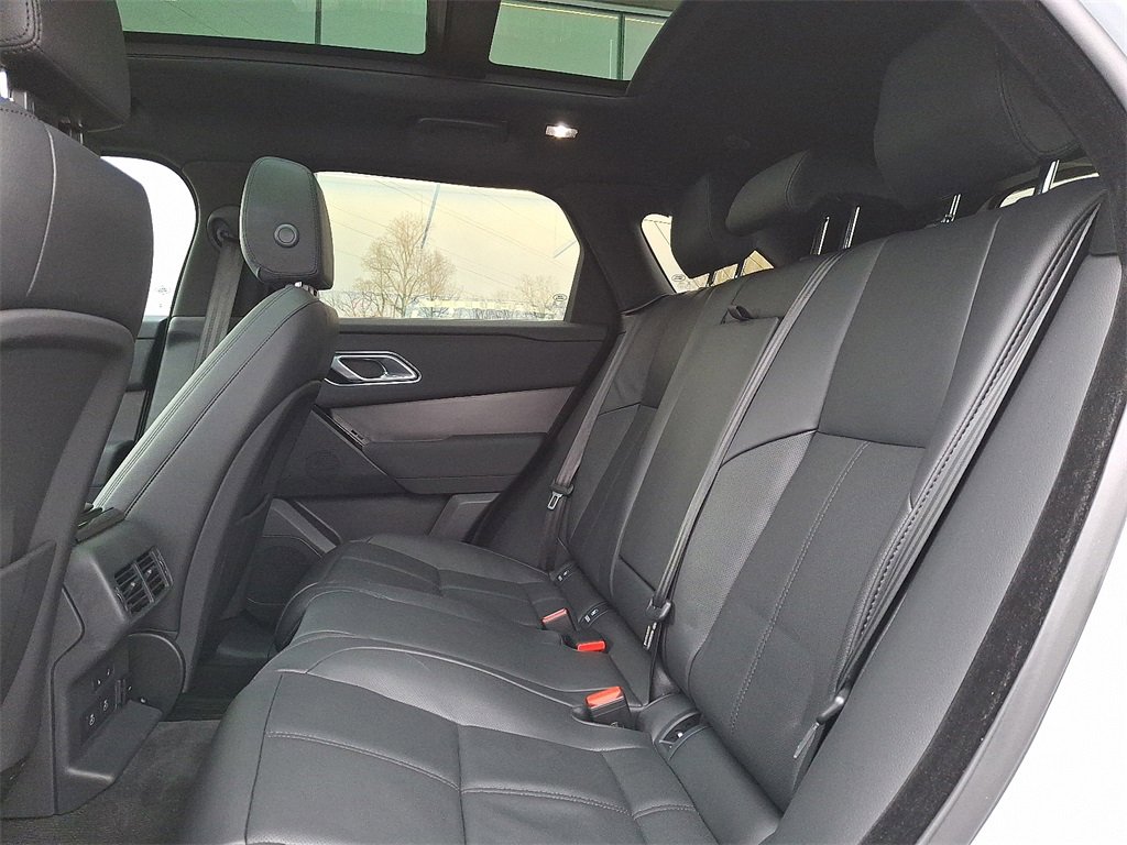 Used 2024 Land Rover Range Rover Velar Dynamic SE image 10