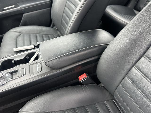 Used 2018 Ford Fusion SE w/ Fusion SE Technology Package image 18