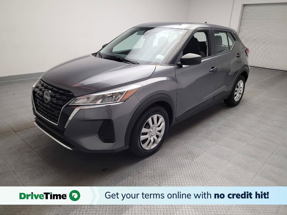 Used 2022 Nissan Kicks S FWD image 1