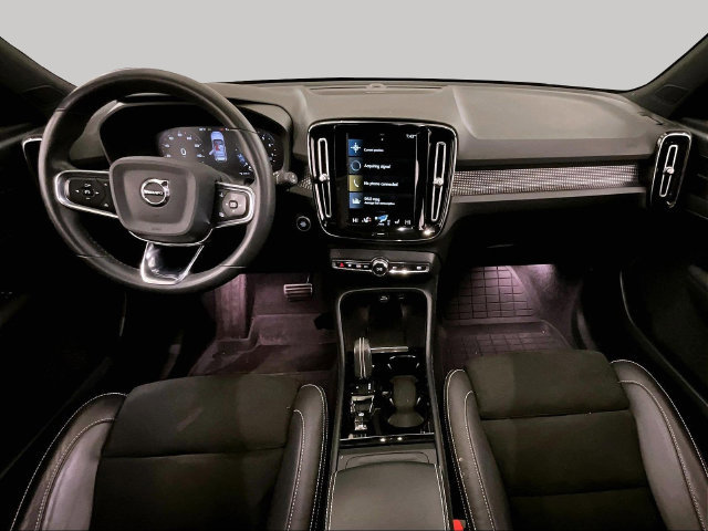 Used 2022 Volvo XC40 T5 R-Design w/ Advanced Package AWD/4WD image 15