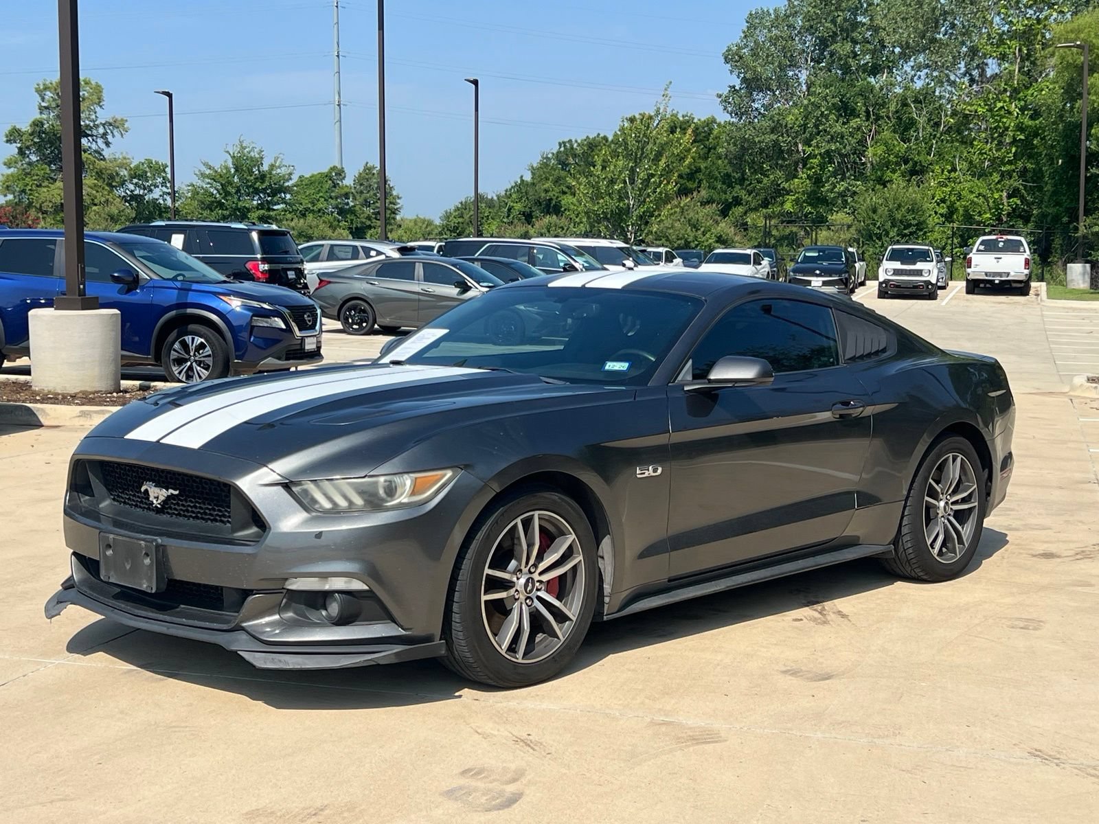 Used 2015 Ford Mustang GT RWD image 5