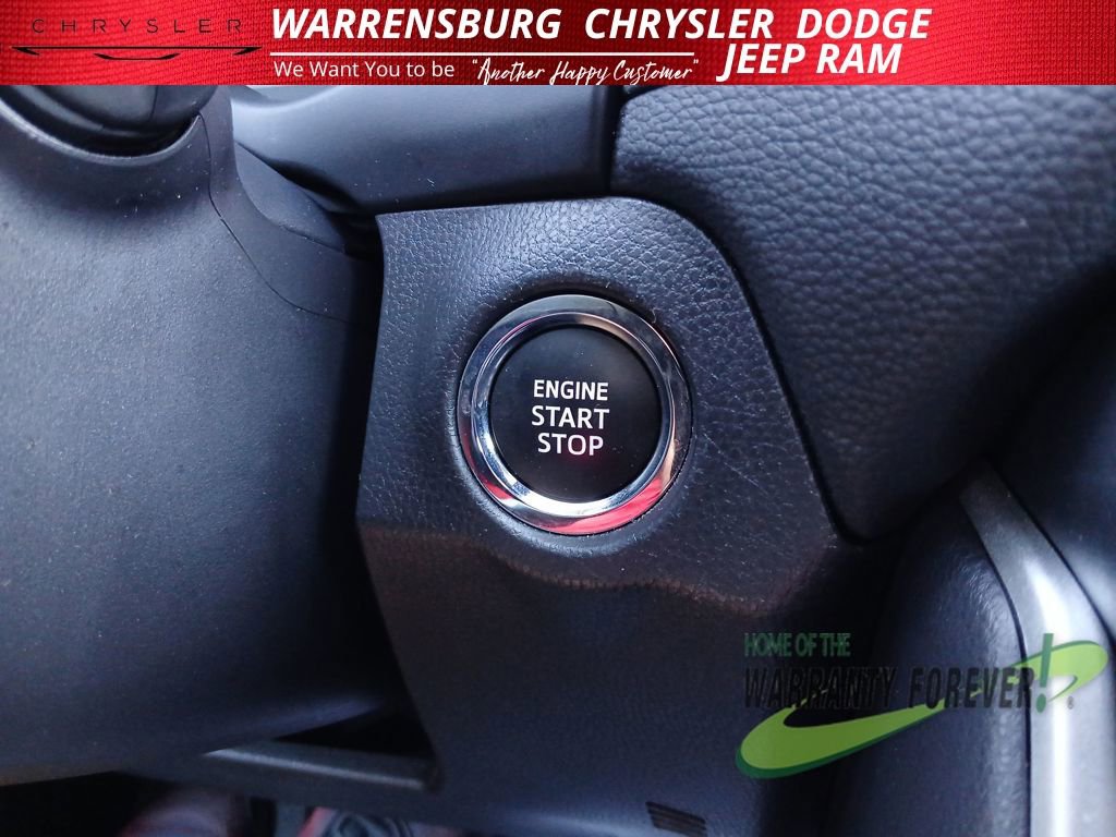 Used 2025 Toyota RAV4 XLE image 29