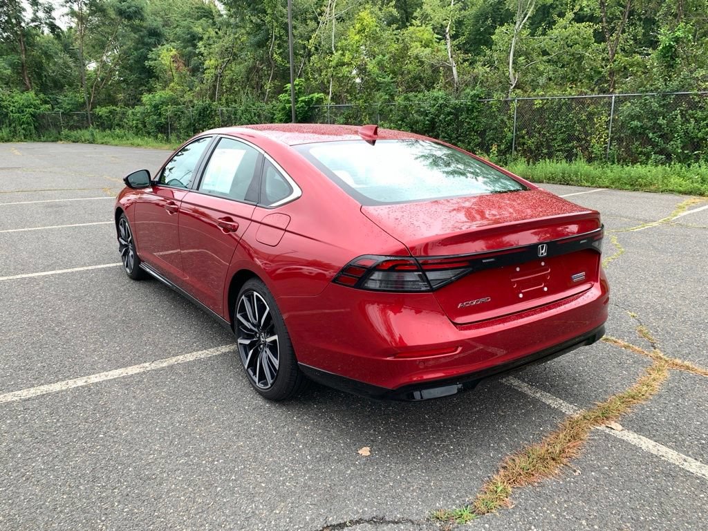 Used 2025 Honda Accord Touring image 5