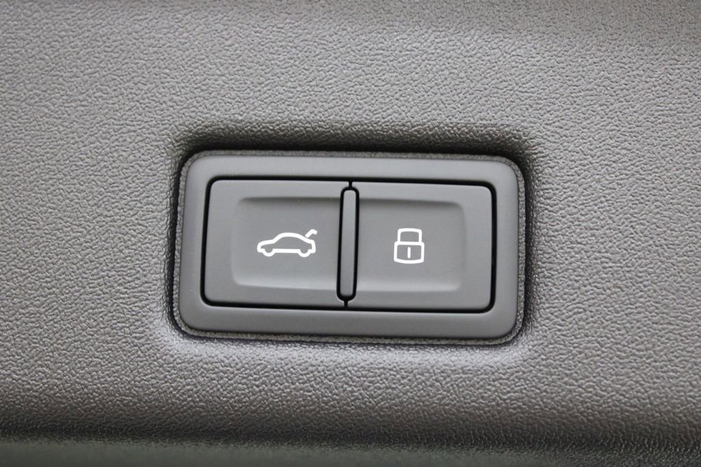 New 2025 Audi Q5 Premium Plus image 30