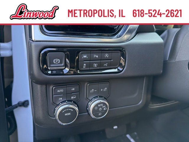 New 2026 GMC Yukon Denali w/ Sun & Power Step Package image 22