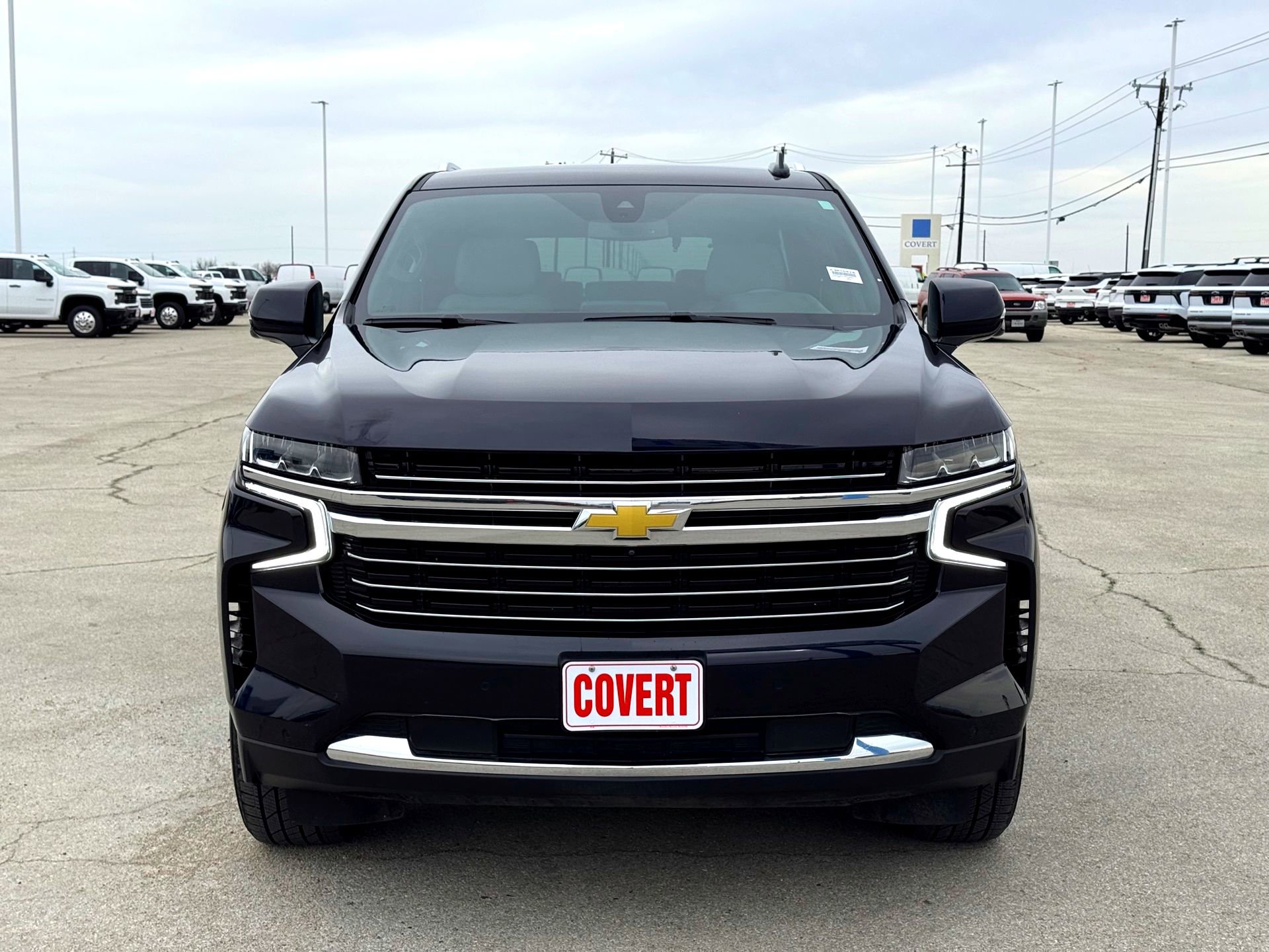 Used 2022 Chevrolet Tahoe LT w/ Luxury Package image 3