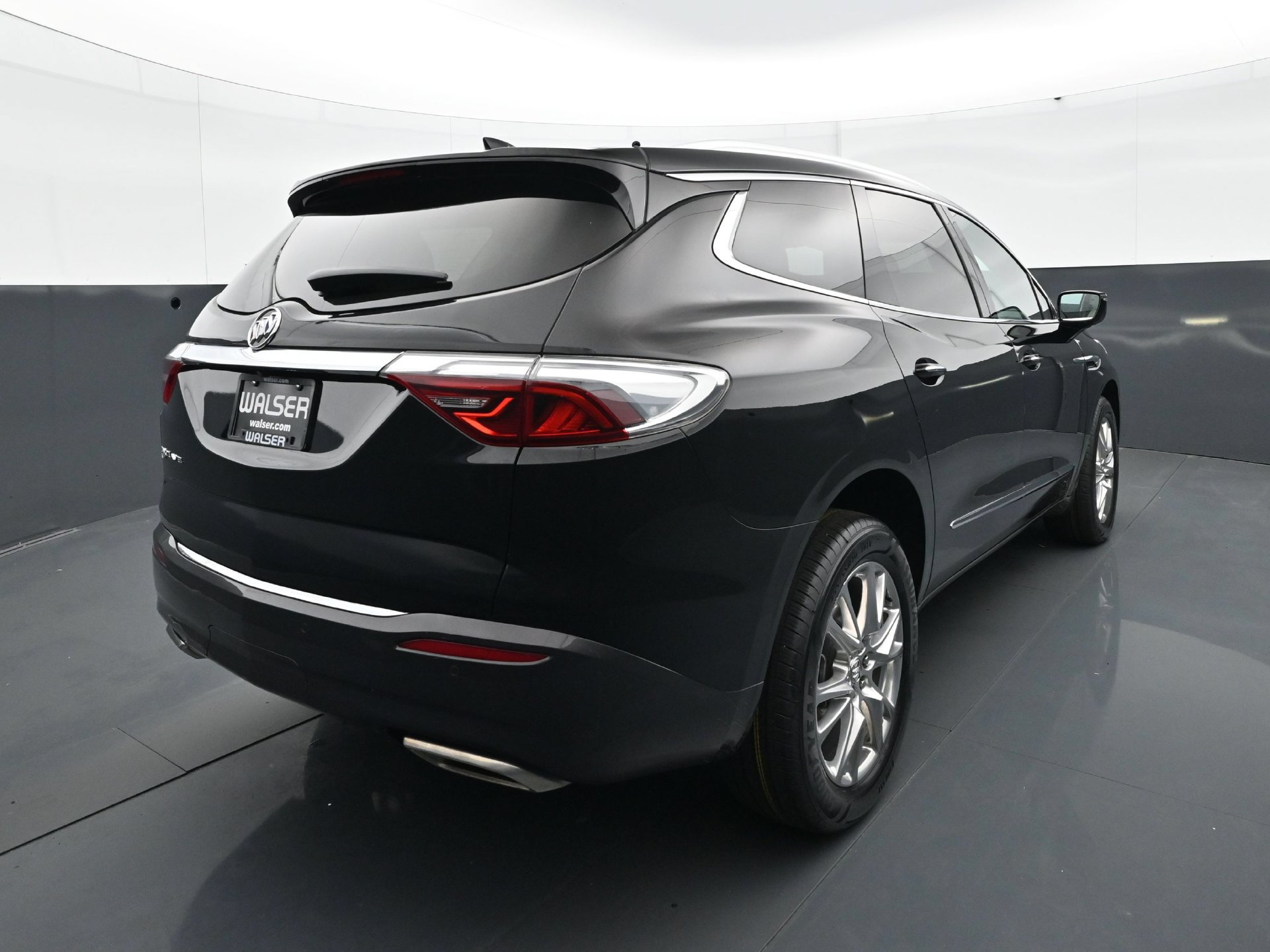 Used 2024 Buick Enclave Essence w/ Experience Buick Package AWD/4WD image 5