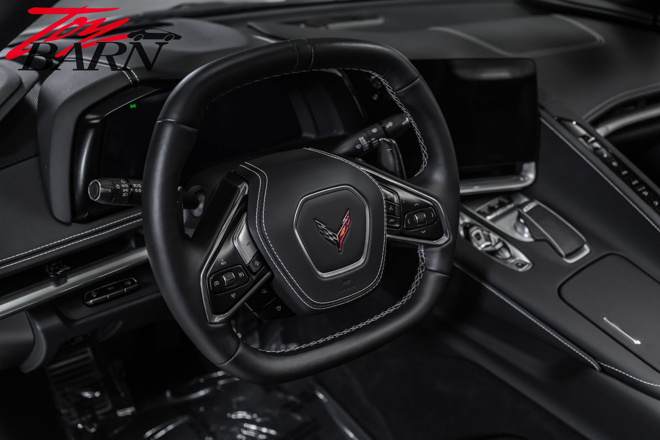 Used 2025 Chevrolet Corvette Stingray Preferred Conv w/ Z51 Performance Package RWD image 32