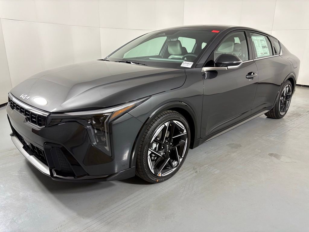 New 2026 Kia K4 GT-Line image 4