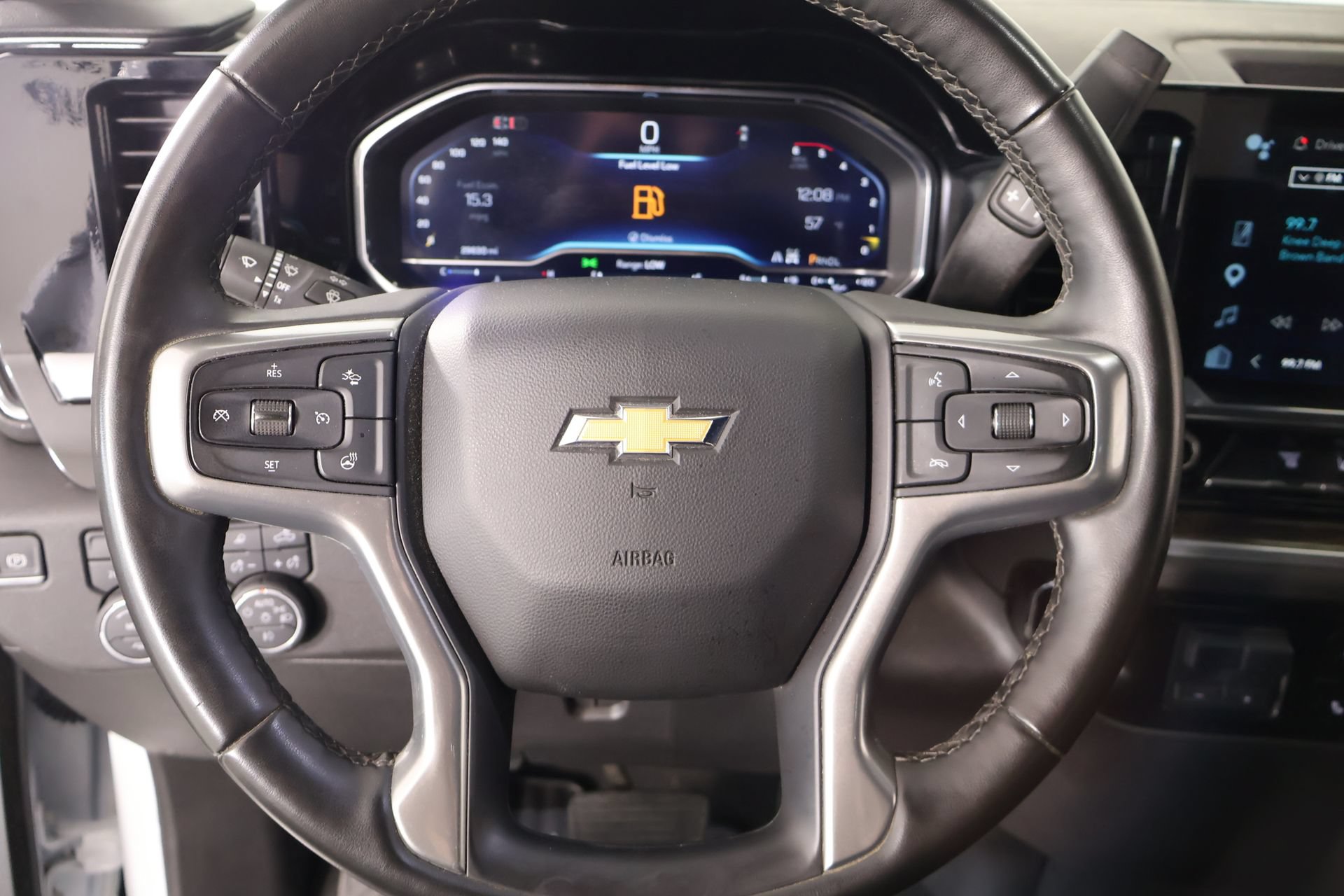 Used 2025 Chevrolet Silverado 3500 LT w/ Safety Package AWD/4WD image 3