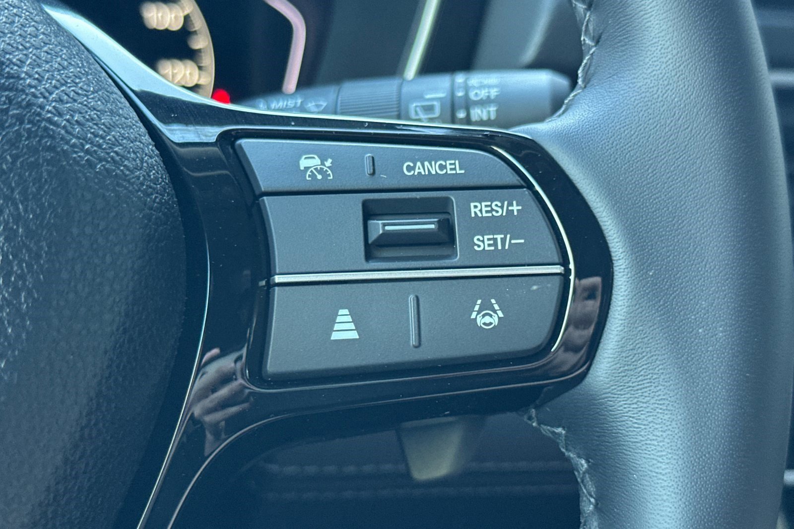 Used 2025 Honda Pilot EX-L image 30