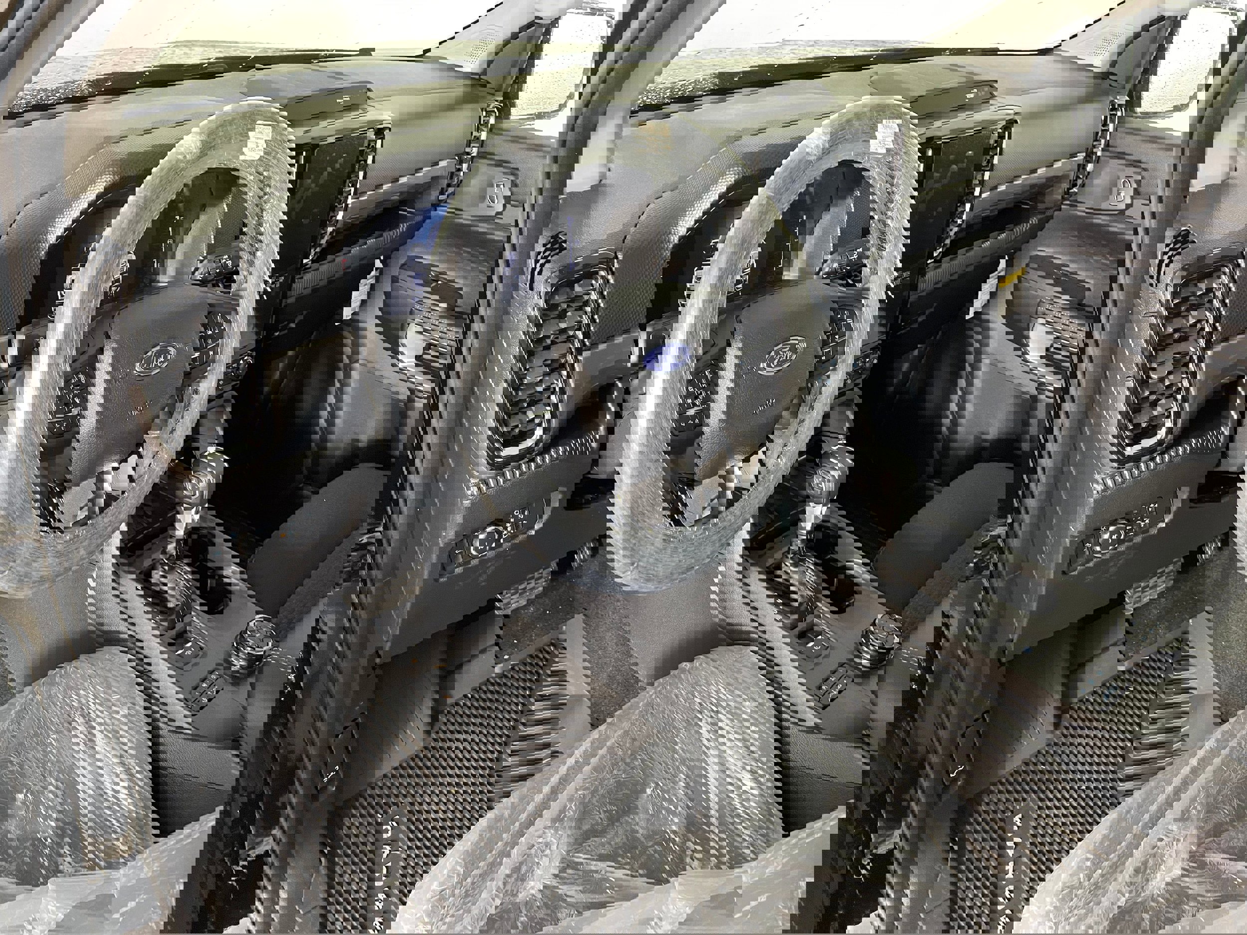 New 2025 Ford Ranger XLT image 2