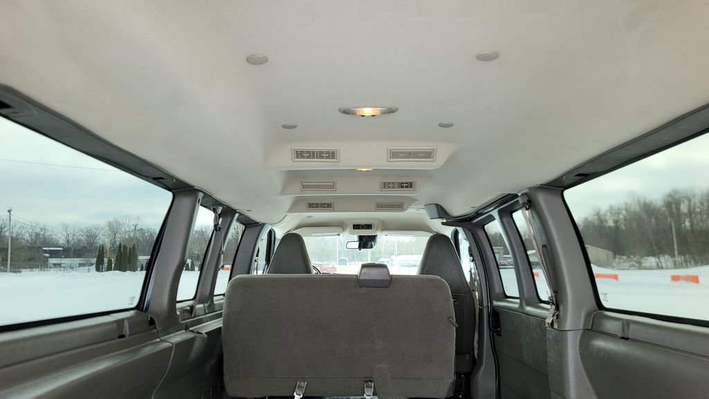 Used 2019 Chevrolet Express 2500 Extended image 25