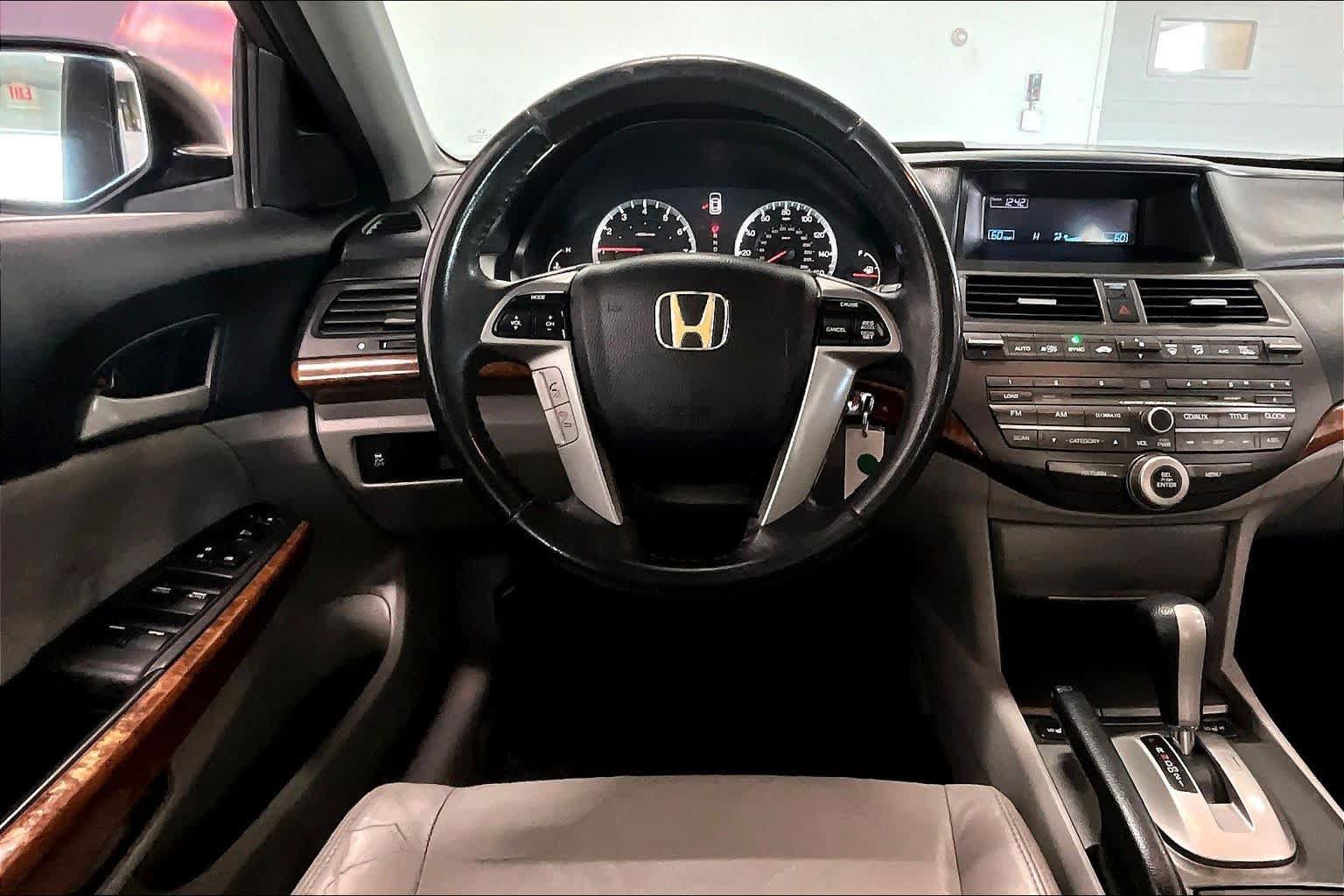 Used 2011 Honda Accord EX-L image 12
