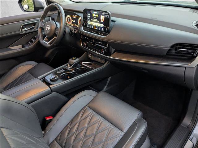 Used 2023 Nissan Rogue Platinum w/ Platinum Premium Package image 22