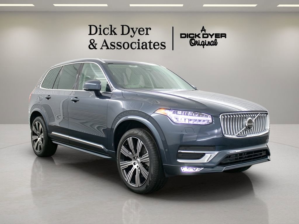 Certified 2025 Volvo XC90 B6 Plus w/ Protection Package Premier image 1
