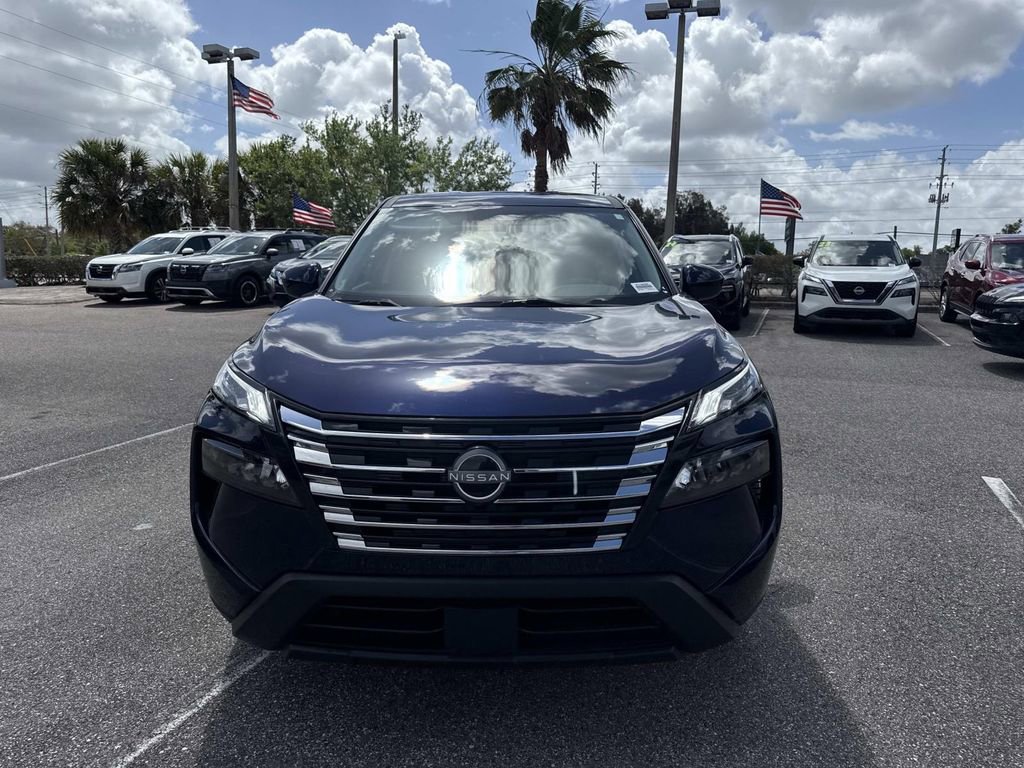 Used 2024 Nissan Rogue SV FWD image 9