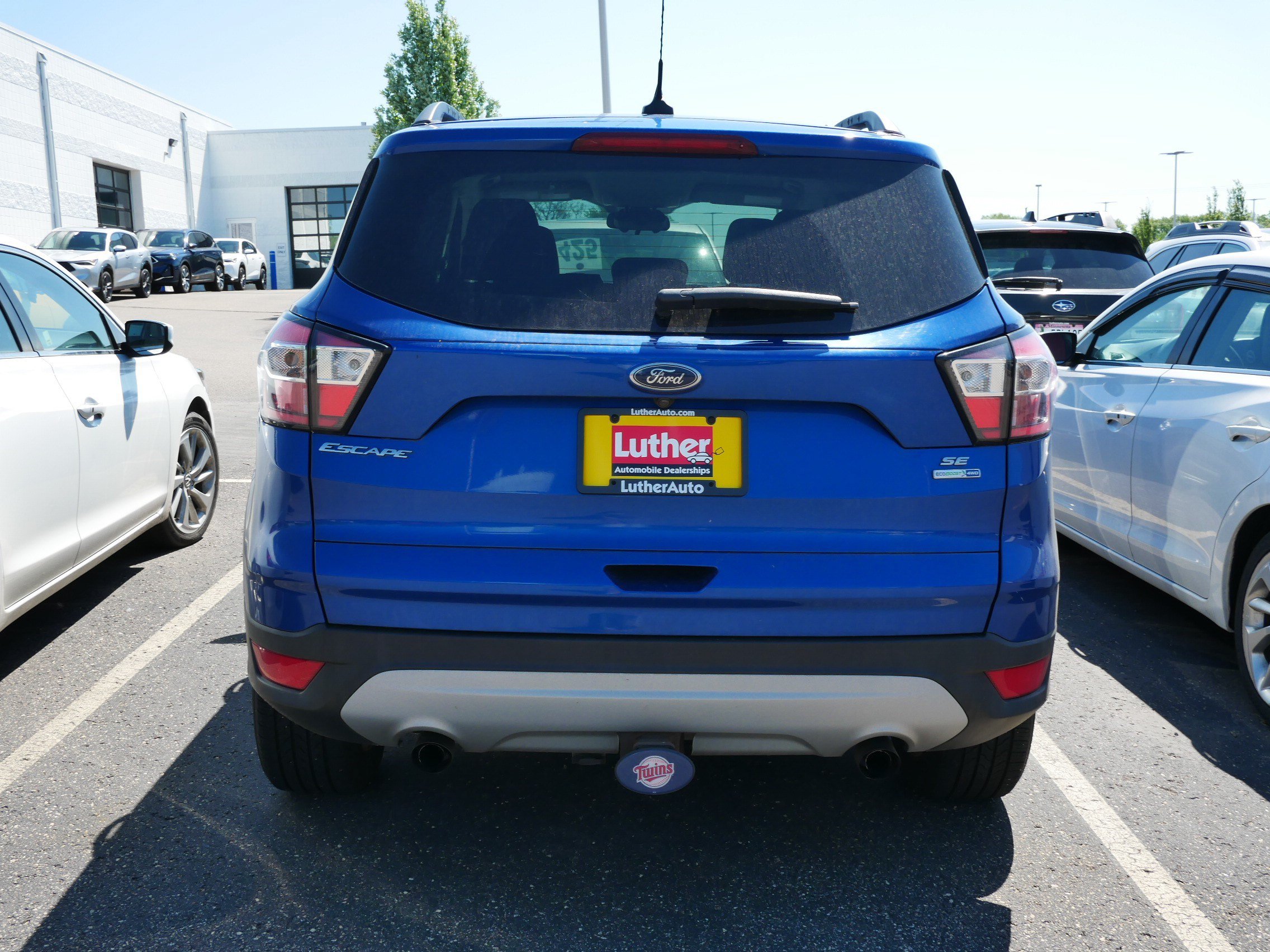 Used 2018 Ford Escape SE w/ SE Sync 3 Package AWD/4WD image 4