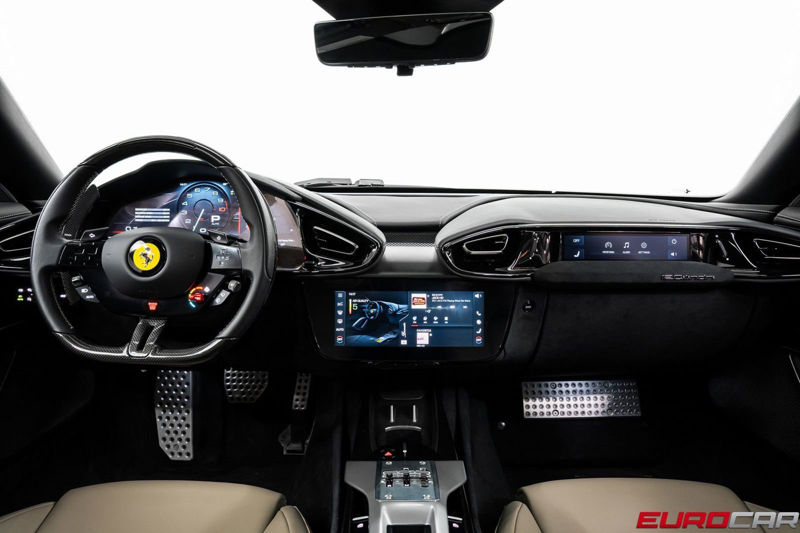 Used 2025 Ferrari 12Cilindri RWD image 27