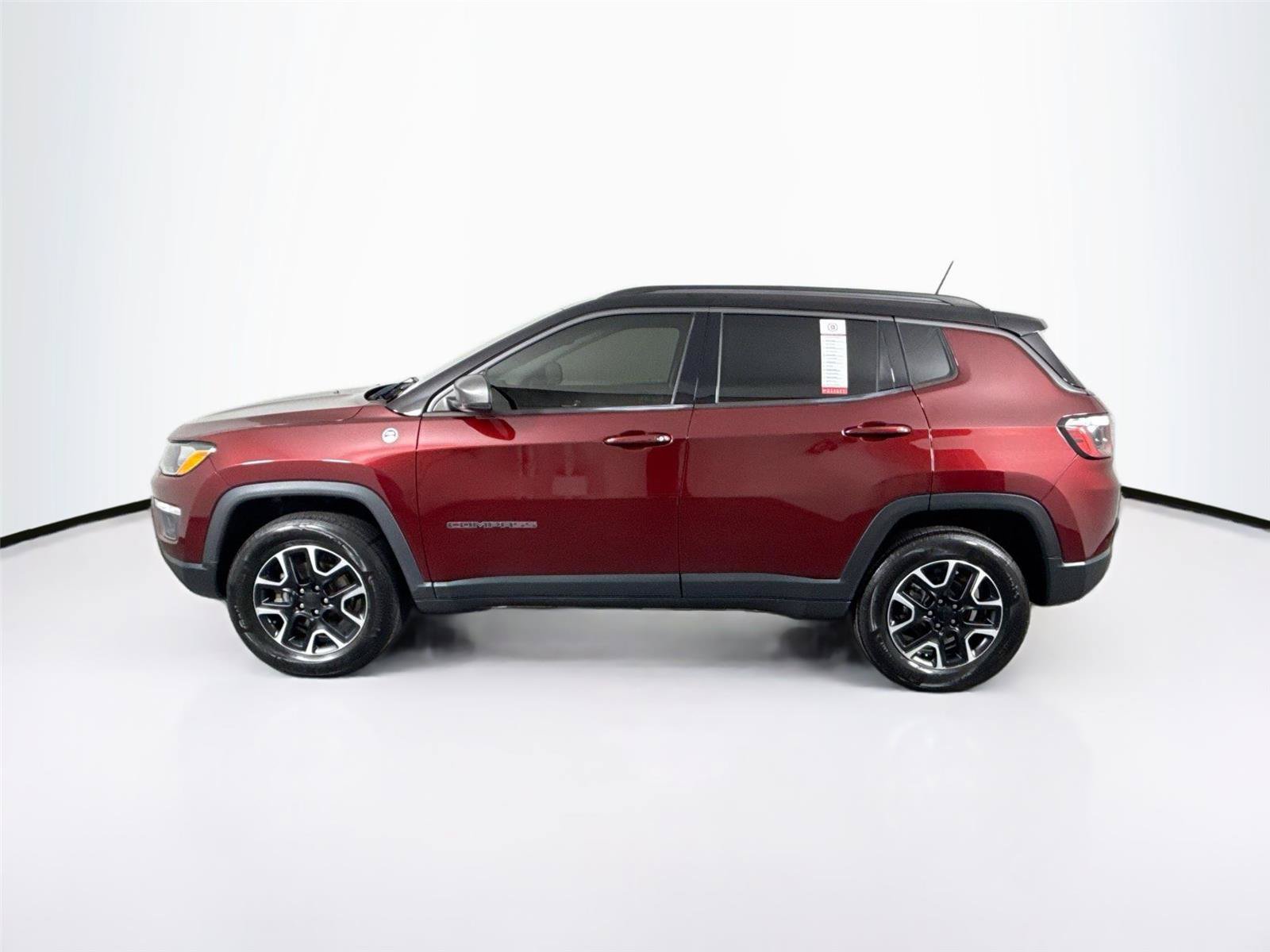 Used 2021 Jeep Compass Trailhawk AWD/4WD image 13