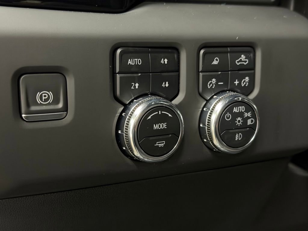 Used 2023 GMC Sierra 1500 AT4 w/ AT4 Preferred Package image 38