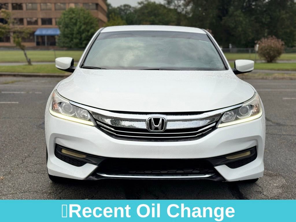 Used 2017 Honda Accord Sport image 14