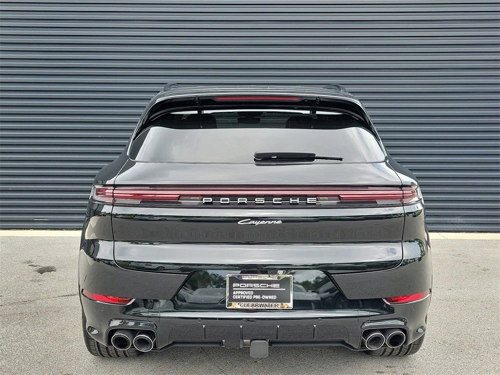 Certified 2025 Porsche Cayenne image 6