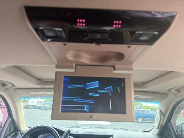 Used 2020 Cadillac Escalade Premium Luxury w/ Escalade Sport Edition AWD/4WD image 12