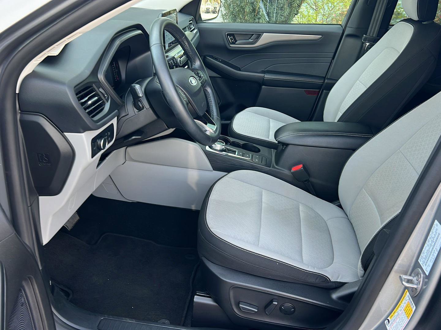 Certified 2024 Ford Escape Active image 10