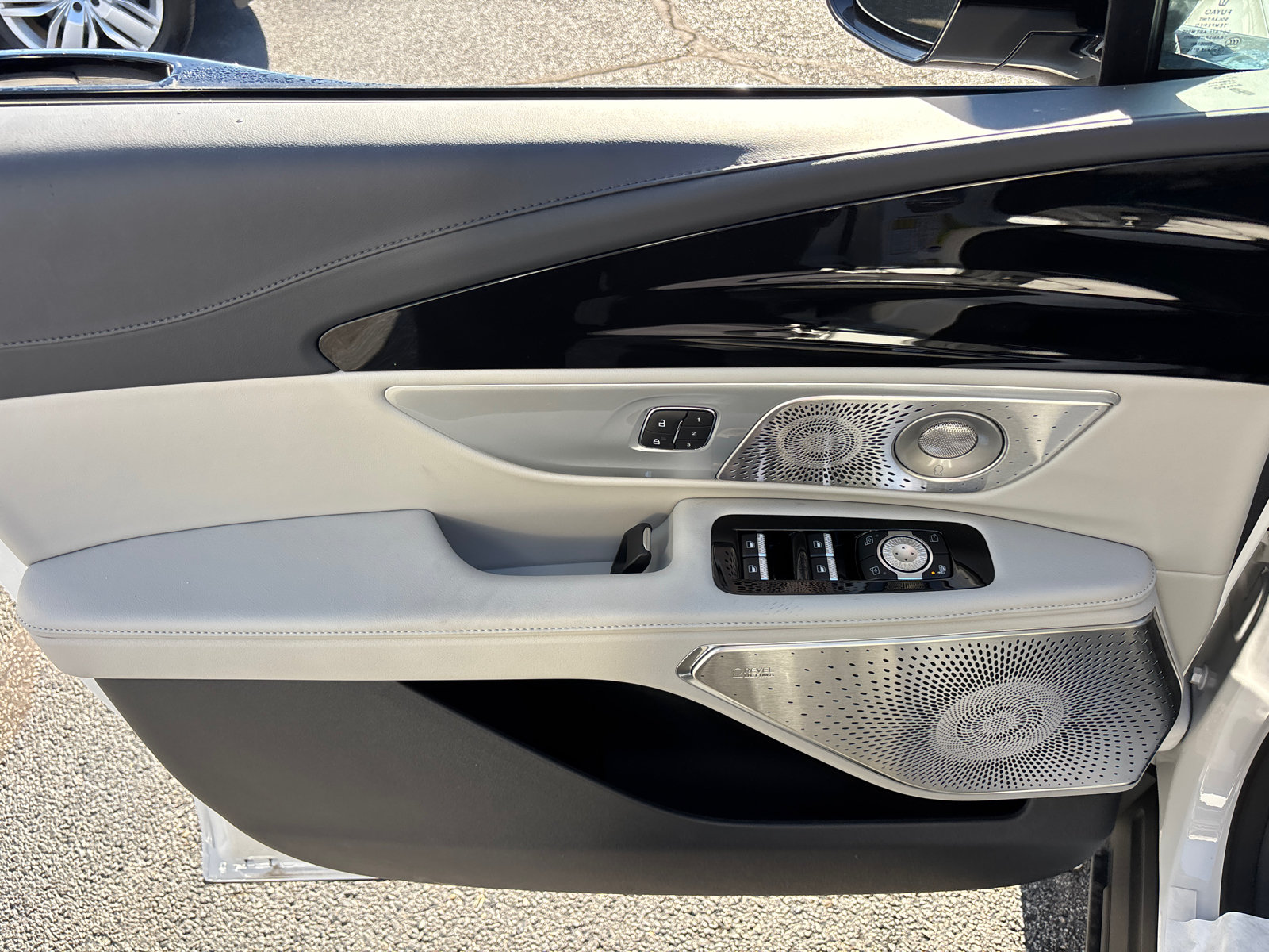 New 2026 Lincoln Nautilus Reserve AWD/4WD image 11