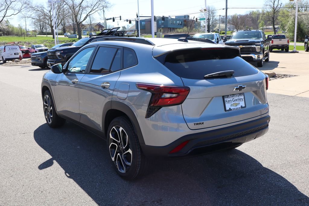 New 2026 Chevrolet Trax RS w/ Sunroof Package FWD image 29