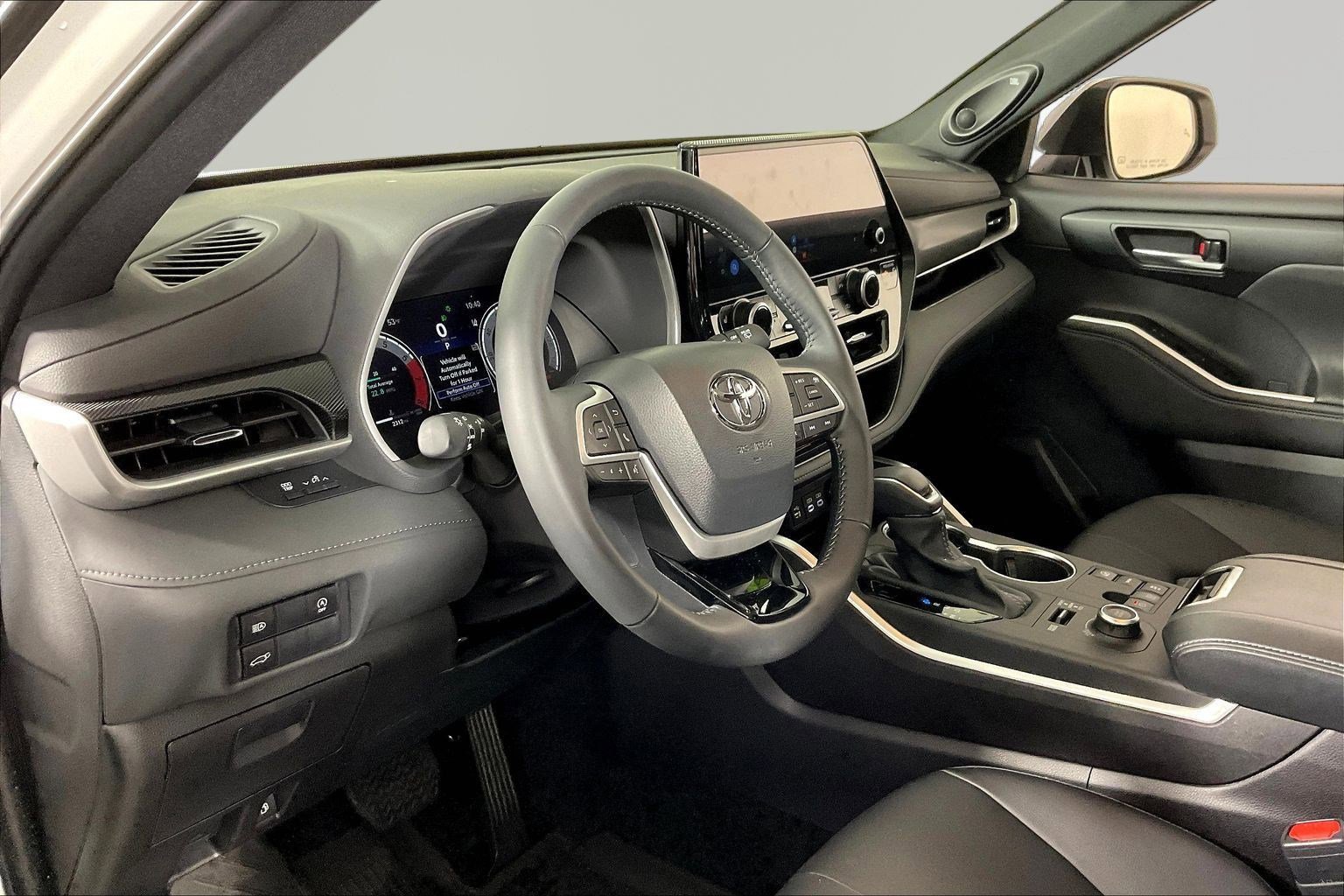 Used 2026 Toyota Highlander XSE AWD/4WD image 17