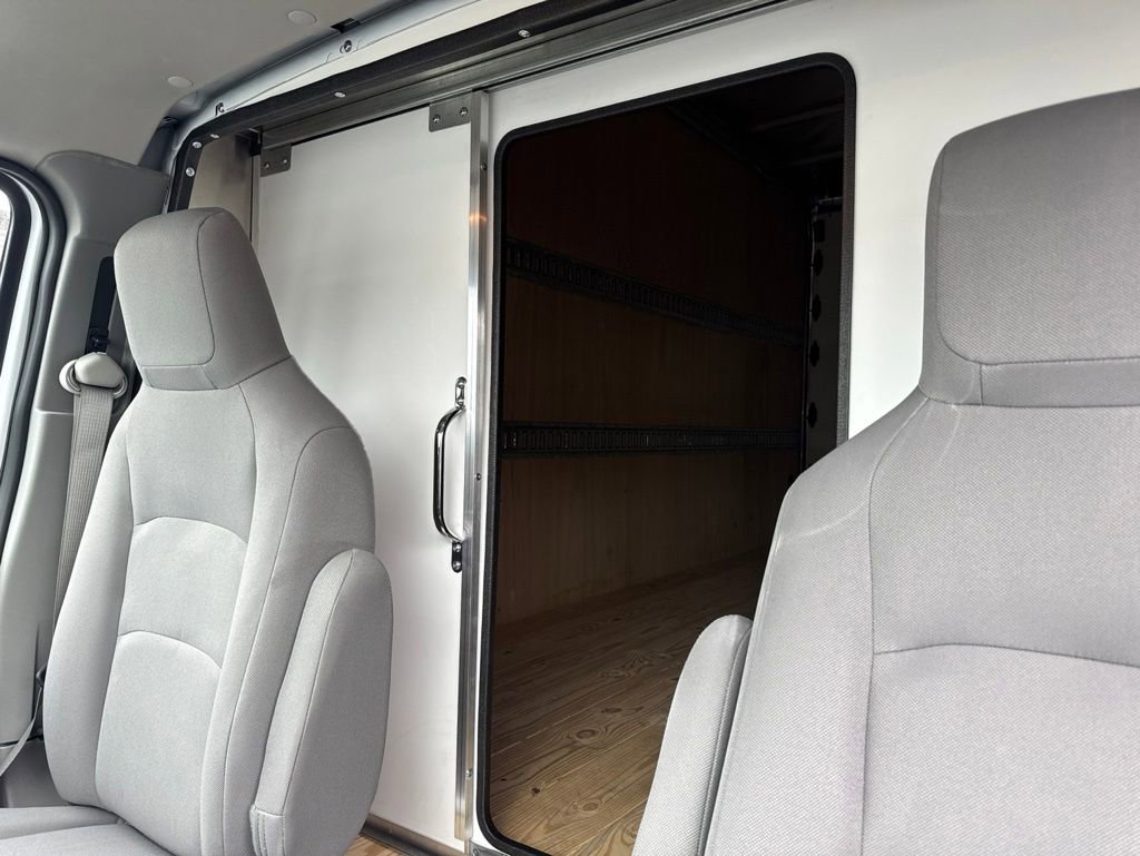 New 2027 Ford E-450 and Econoline 450 Super Duty RWD image 12