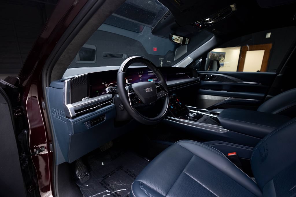 Used 2025 Cadillac Escalade IQ Luxury 2 w/ LPO, Premium Carpet Package AWD/4WD image 22