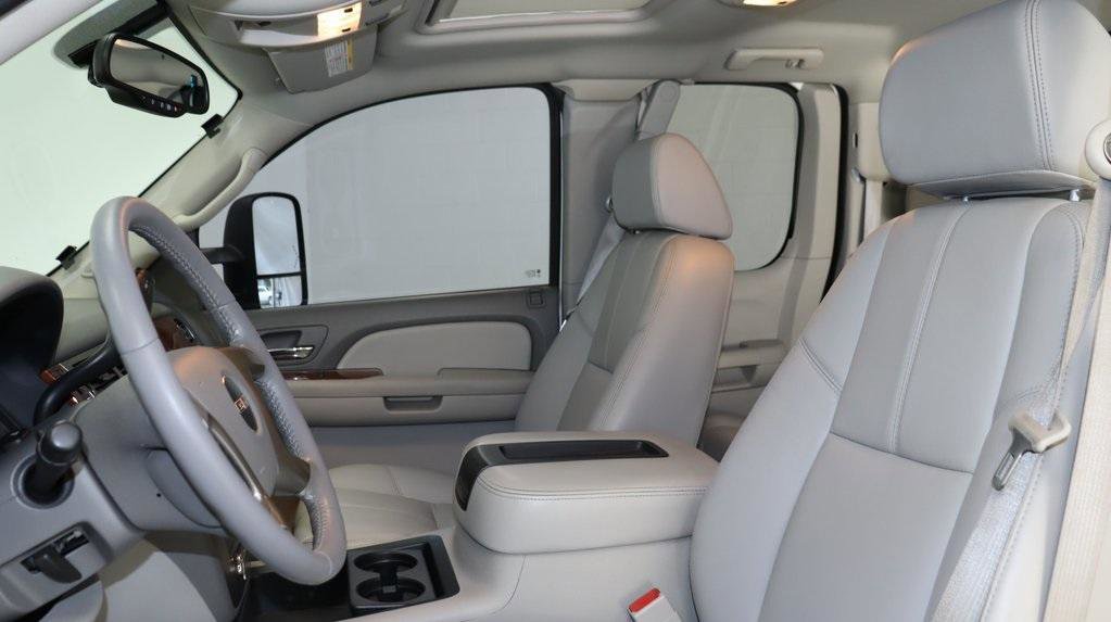 Used 2007 GMC Sierra 2500 SLT w/ Convenience Package image 19
