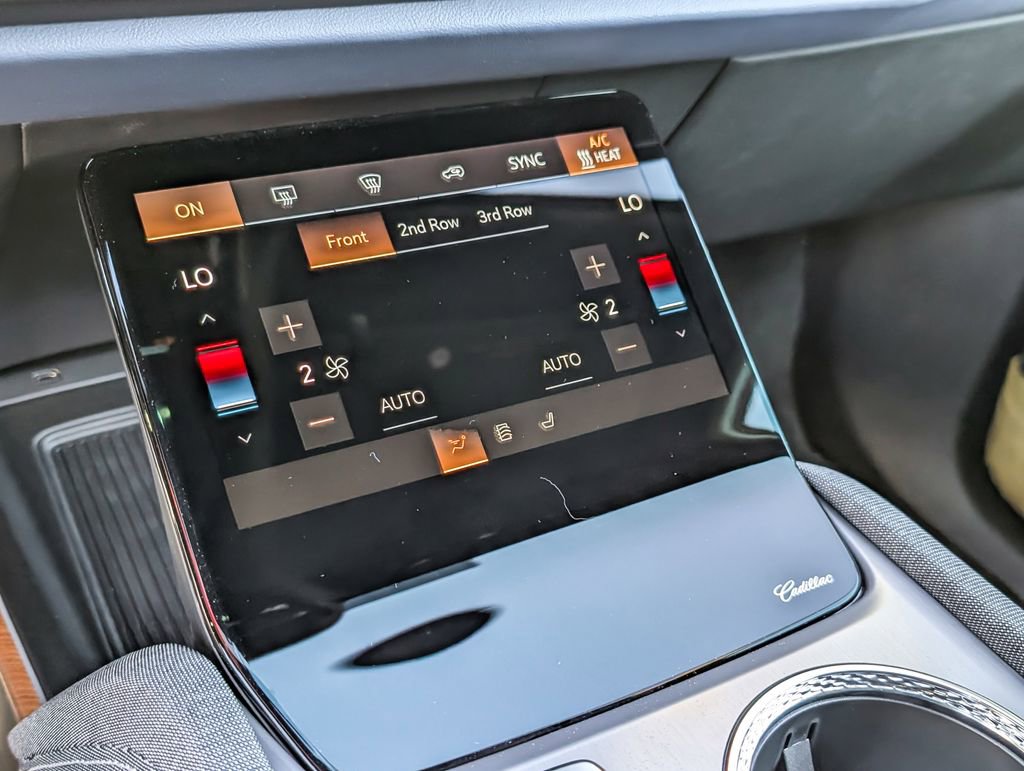 New 2026 Cadillac Vistiq Premium Luxury AWD/4WD image 30