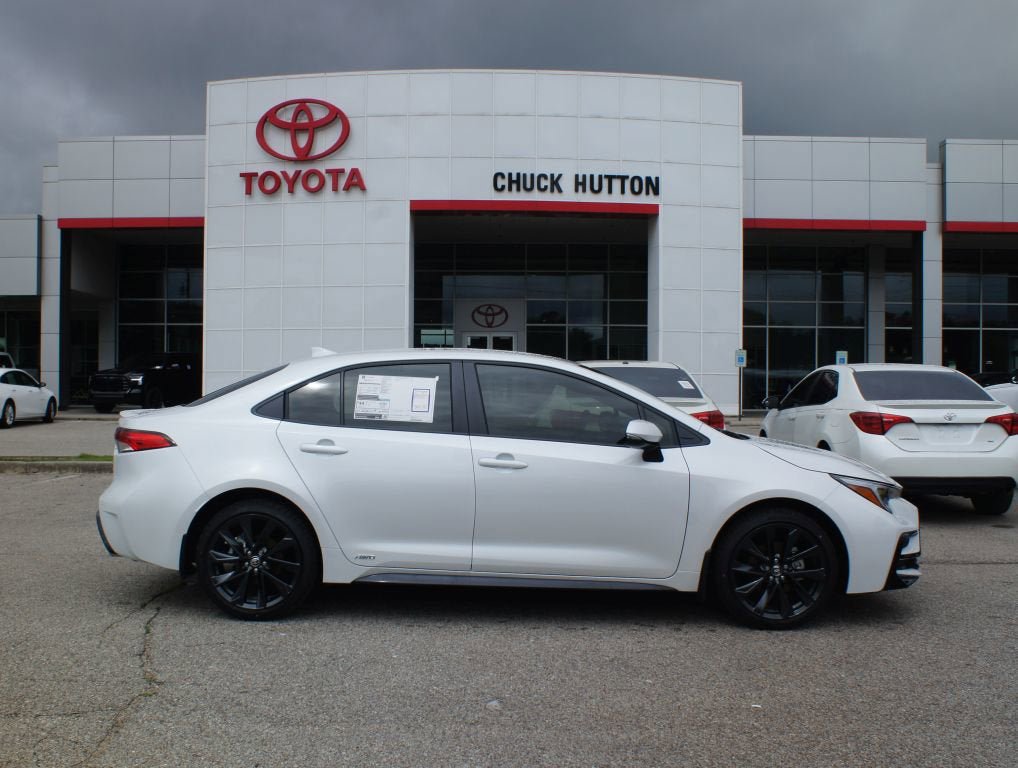 Used 2026 Toyota Corolla SE AWD/4WD image 19