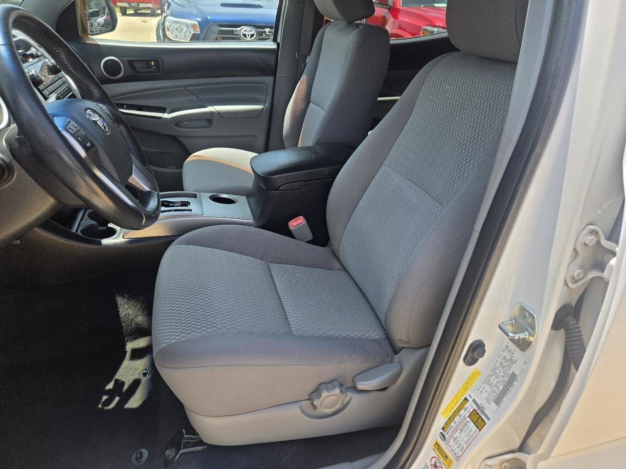 Used 2012 Toyota Tacoma PreRunner w/ SR5 Pkg RWD image 9